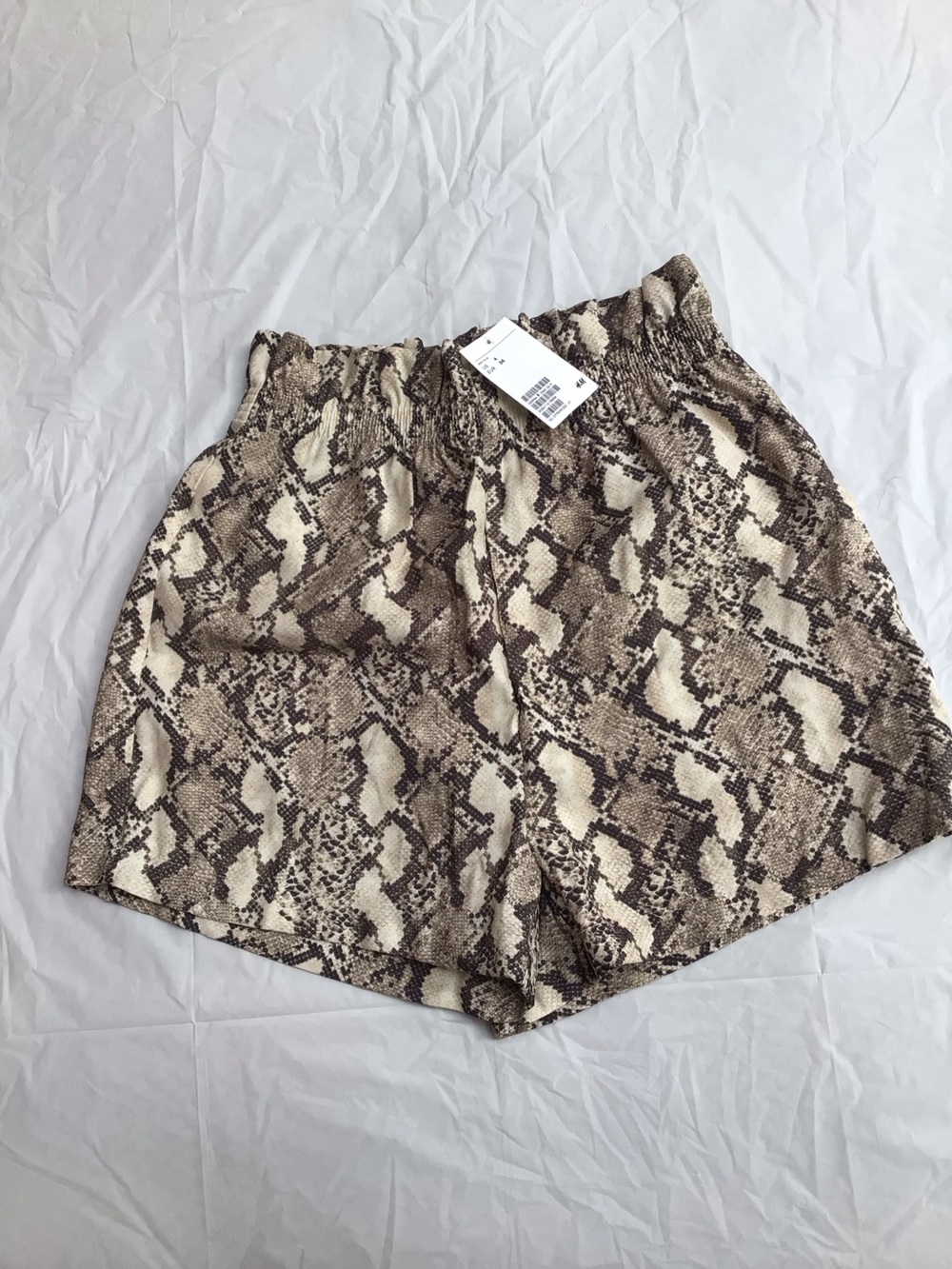 H&M High-Waist Shorts in Snake Print